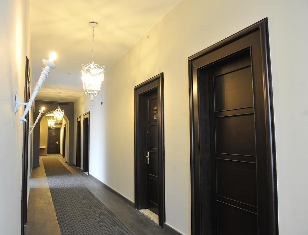 Warwick Palm Beach Hotel Beirut Esterno foto